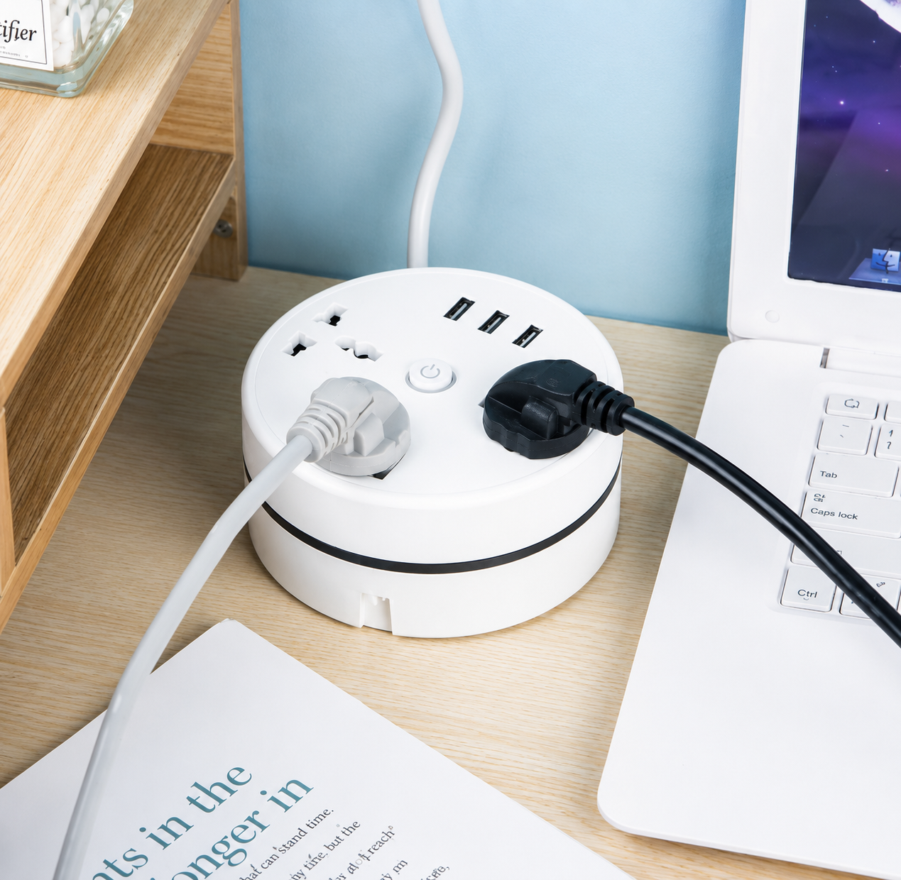 Carga 6 Dispositivos a la Vez - Regleta Compacta Cable Retráctil